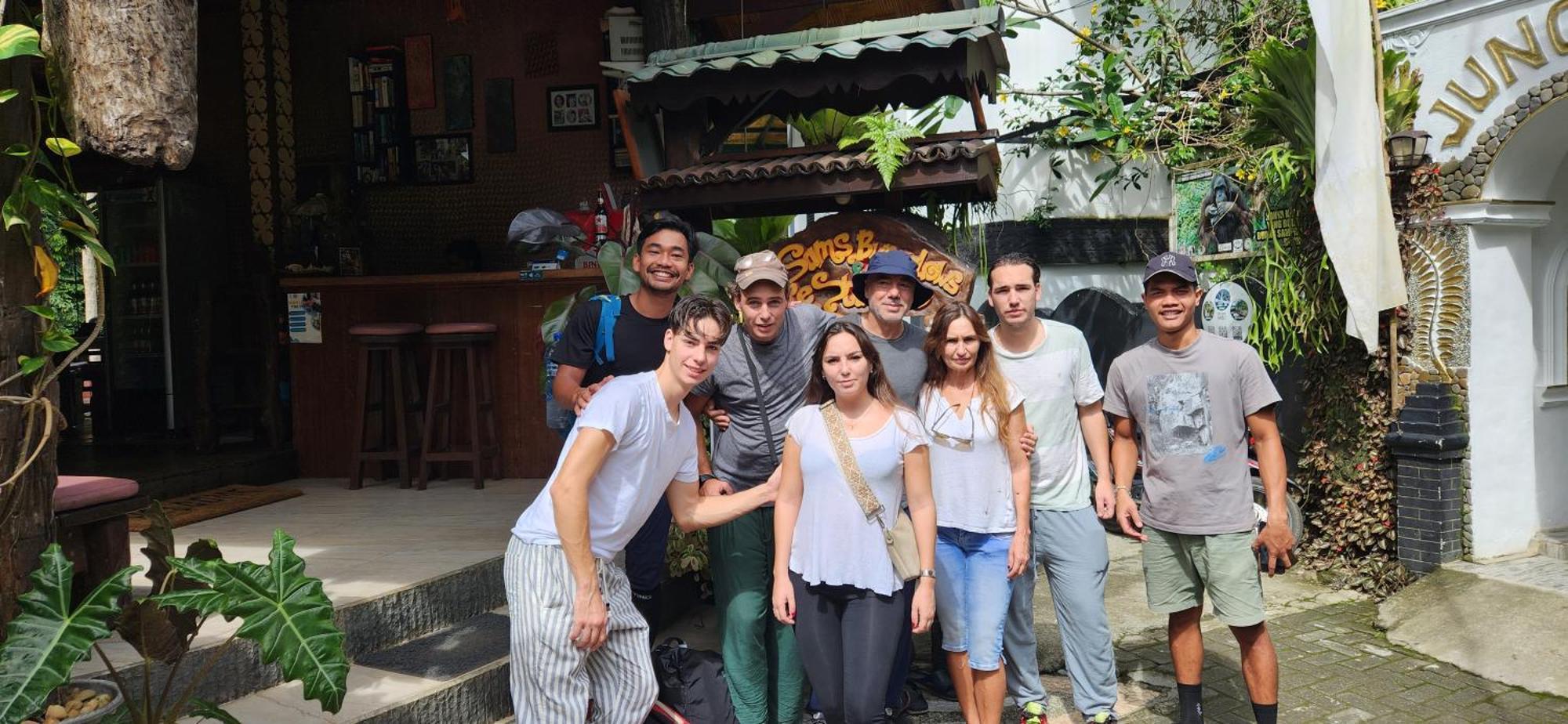 Sam'S Bungalows And Treks Bukit Lawang Exterior foto