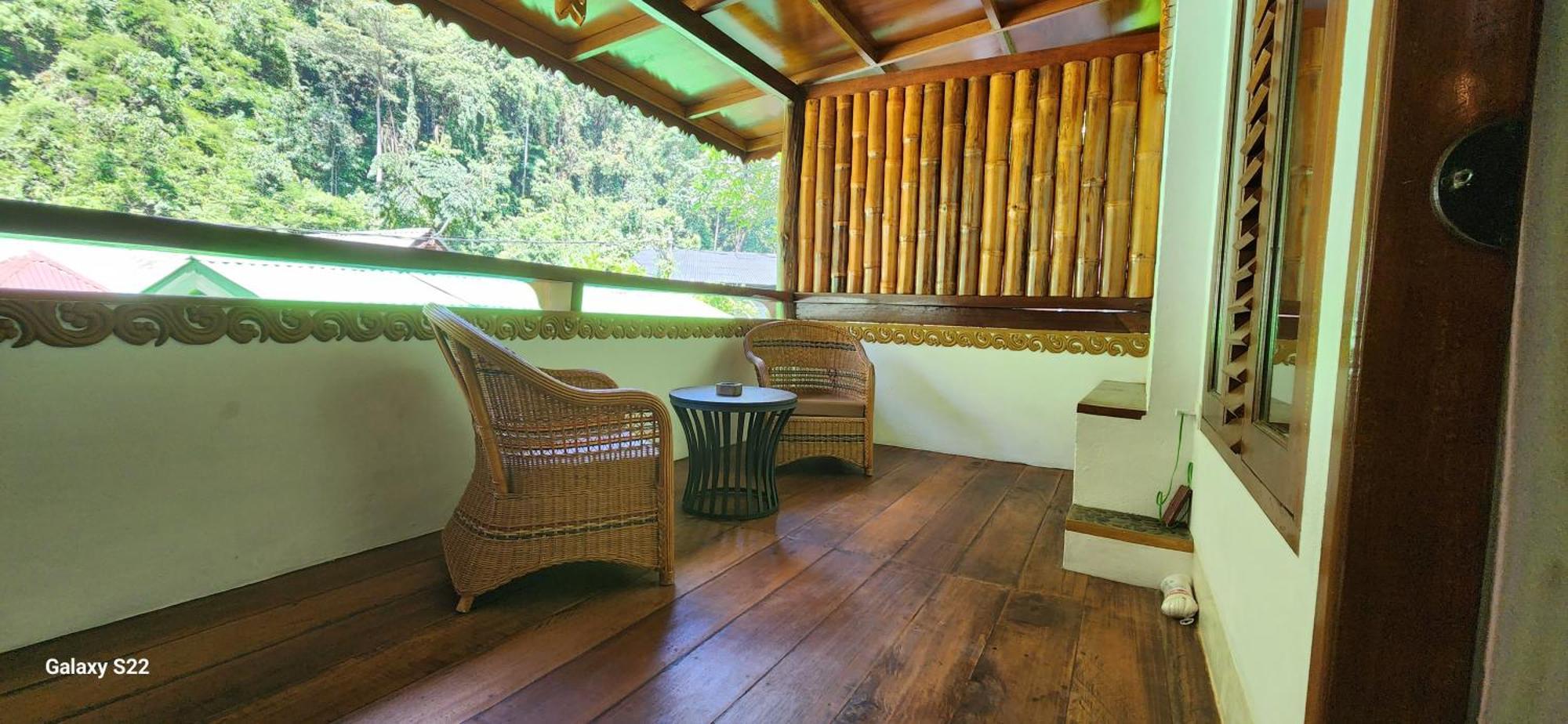 Sam'S Bungalows And Treks Bukit Lawang Exterior foto