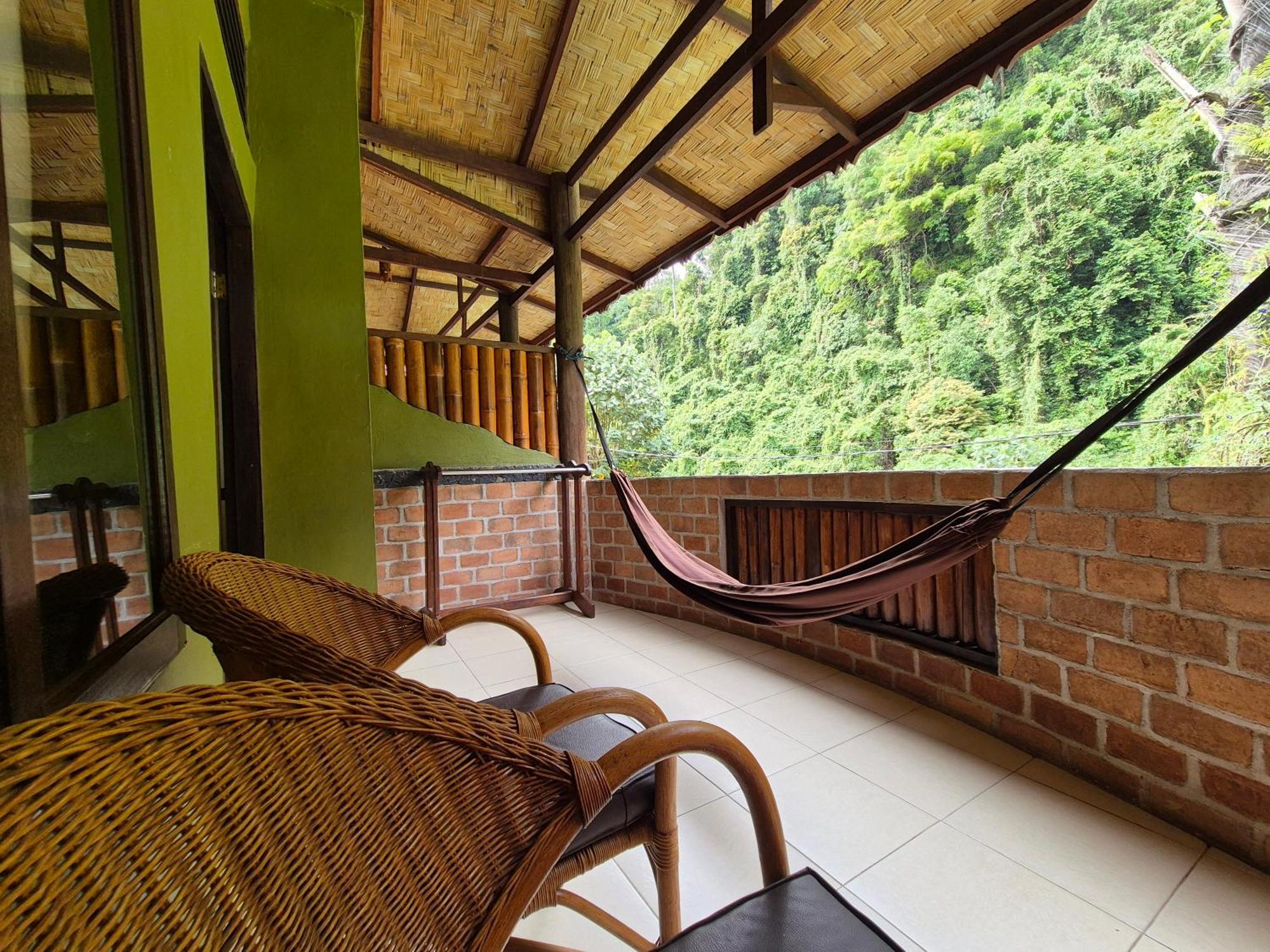 Sam'S Bungalows And Treks Bukit Lawang Exterior foto