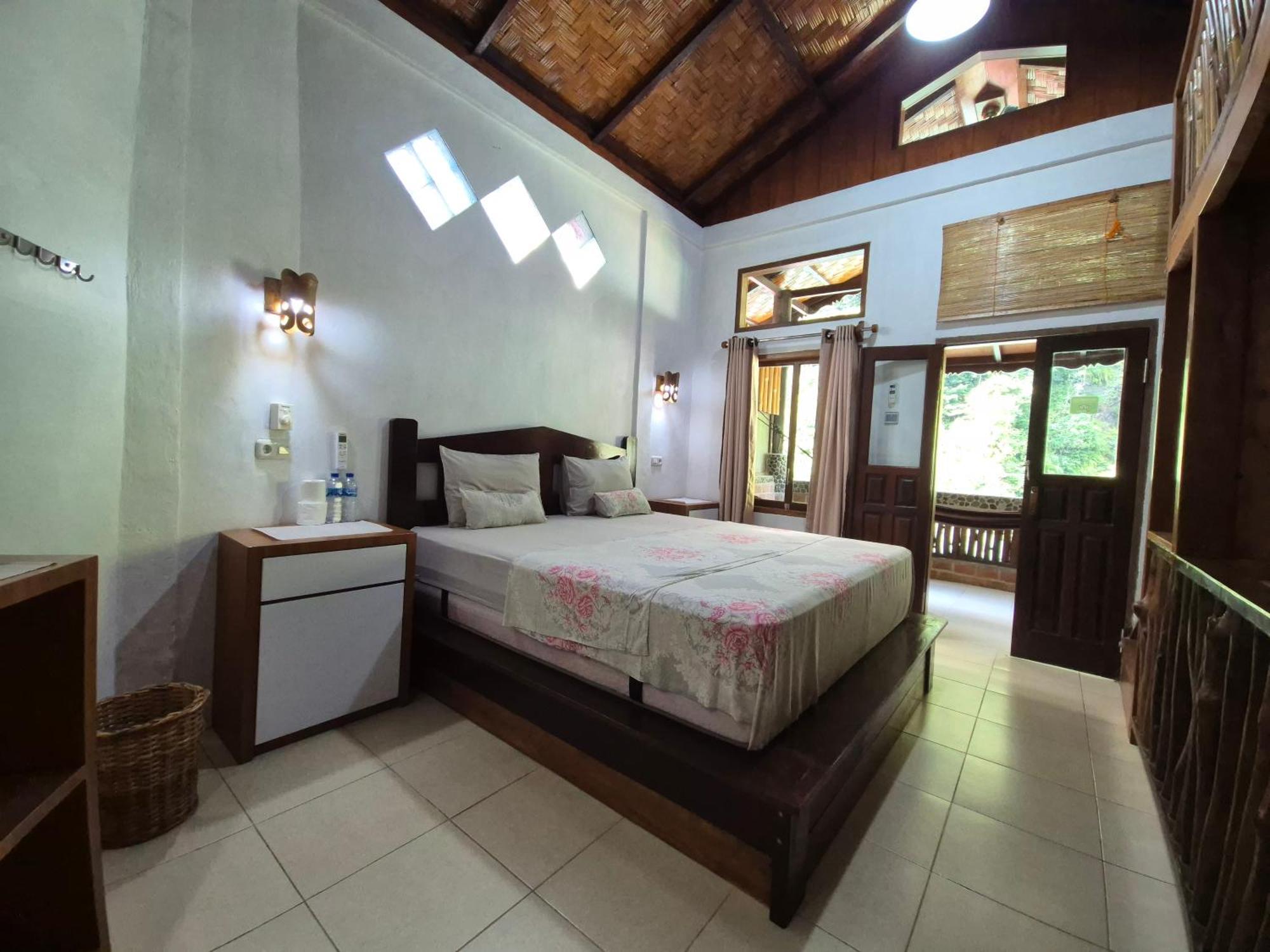 Sam'S Bungalows And Treks Bukit Lawang Exterior foto